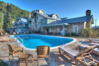 Gatlinburg Inn Hotel 2*